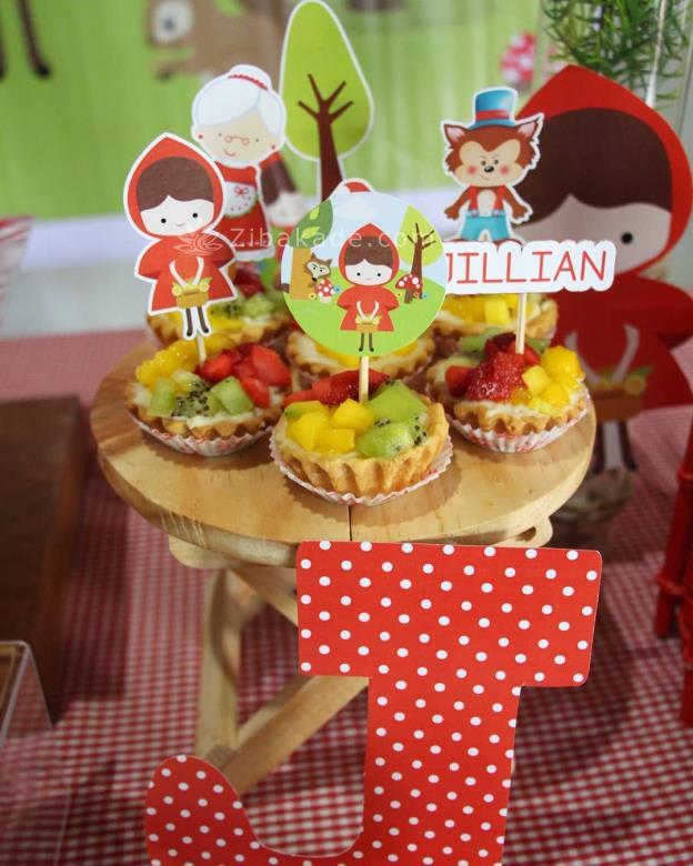 تم تولد شنل قرمزی - Red Riding Hood